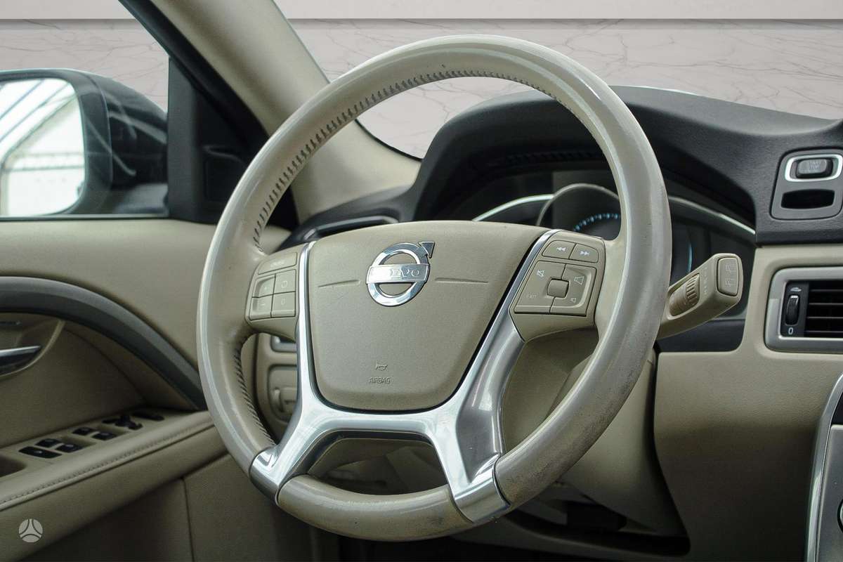 Volvo XC70, 2.4 l., wagon