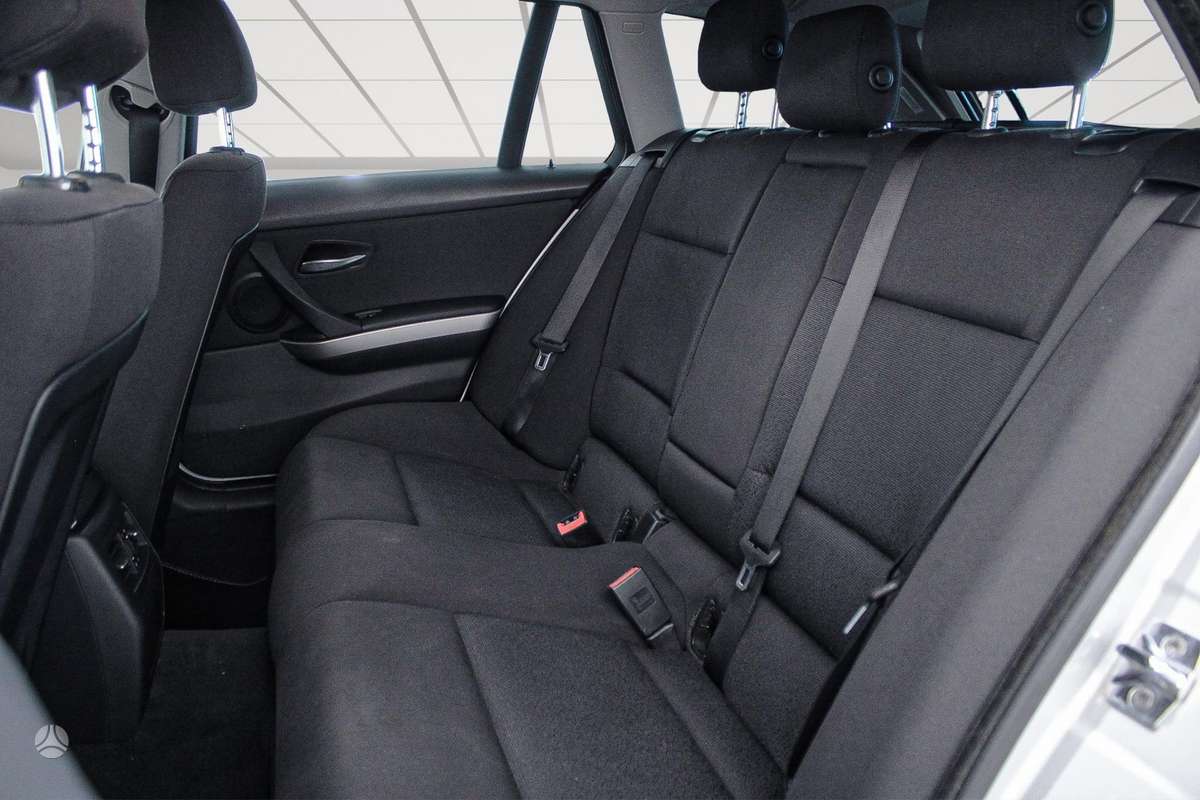 BMW 320, 2.0 l., wagon