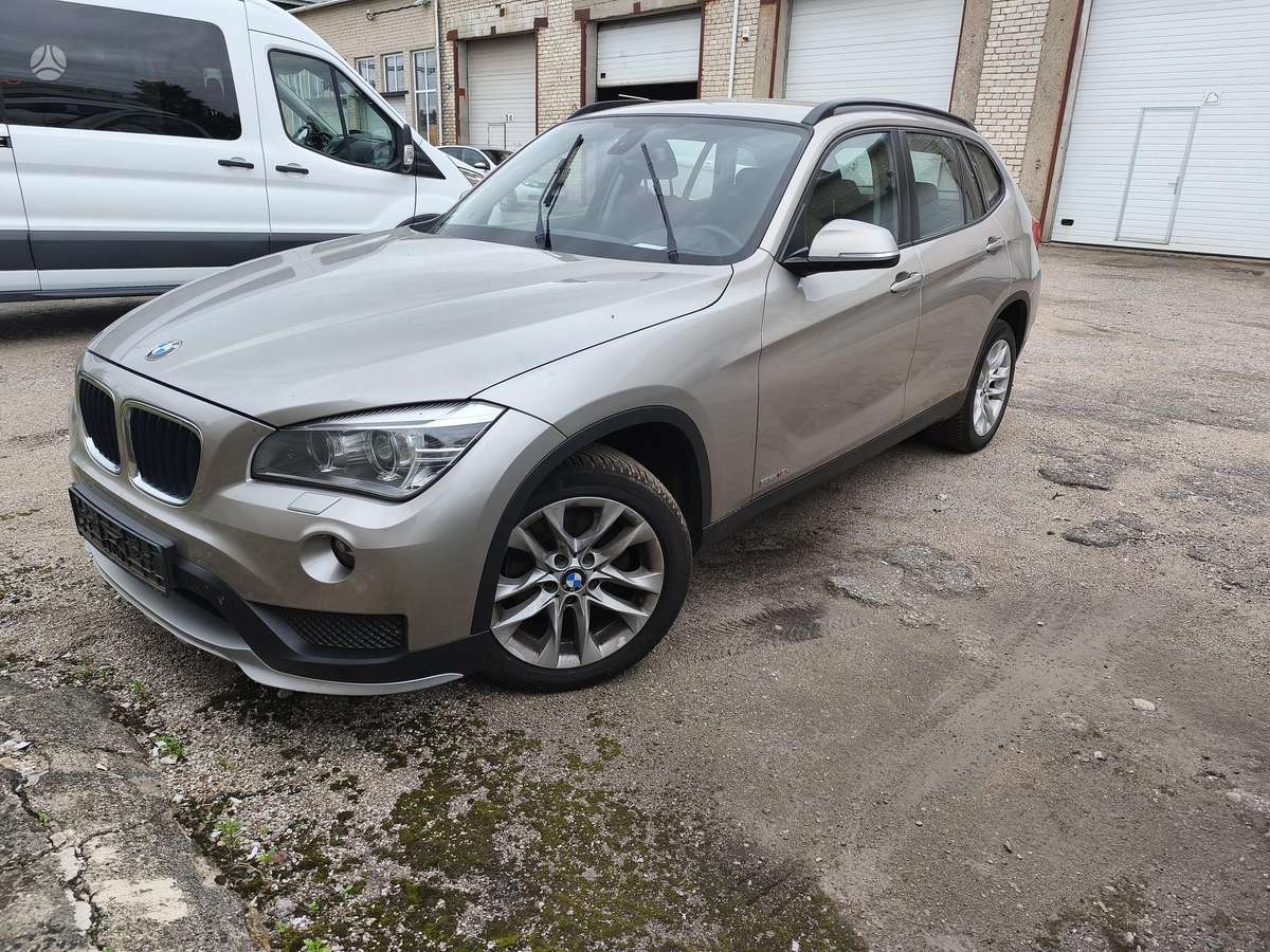BMW X1, 2.0 l., hatchback