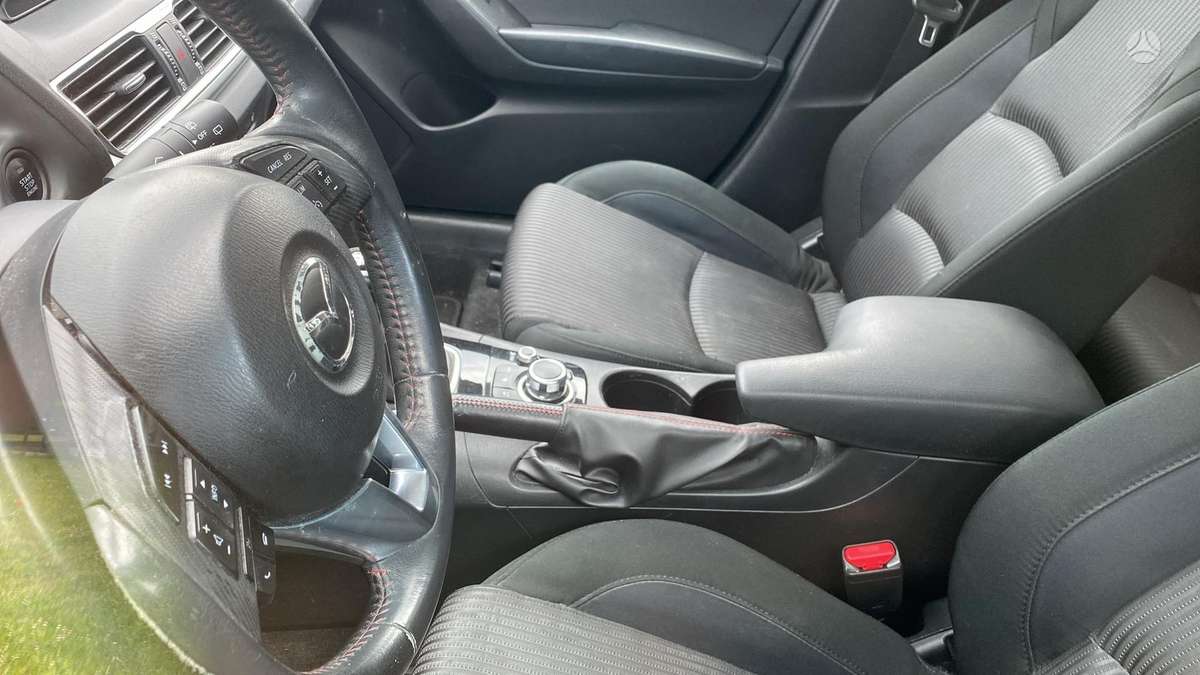 Mazda 3, 2.2 l., hatchback