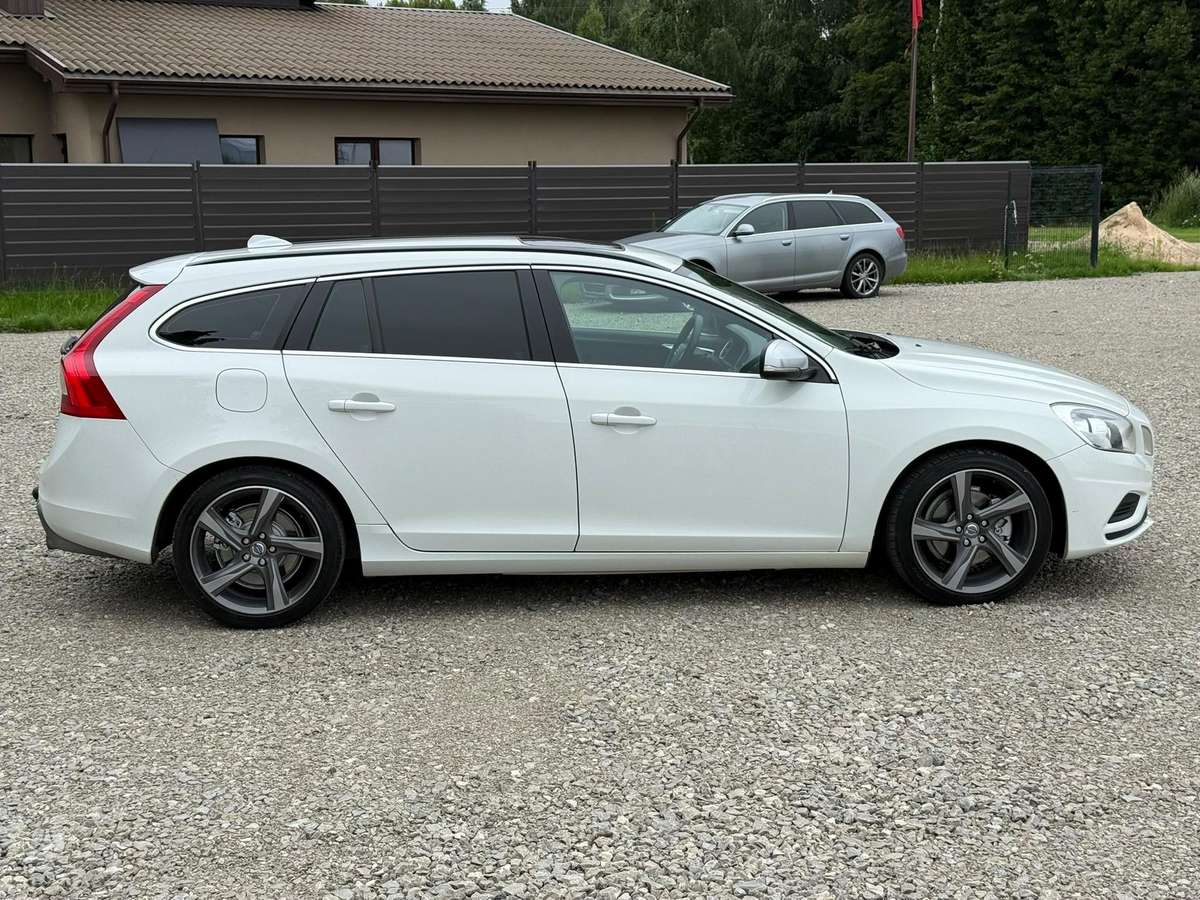 Volvo V60, 2.0 l., Универсал