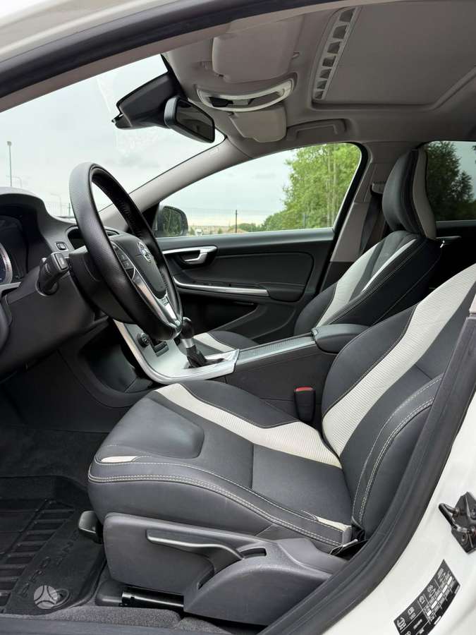 Volvo V60, 2.0 l., wagon