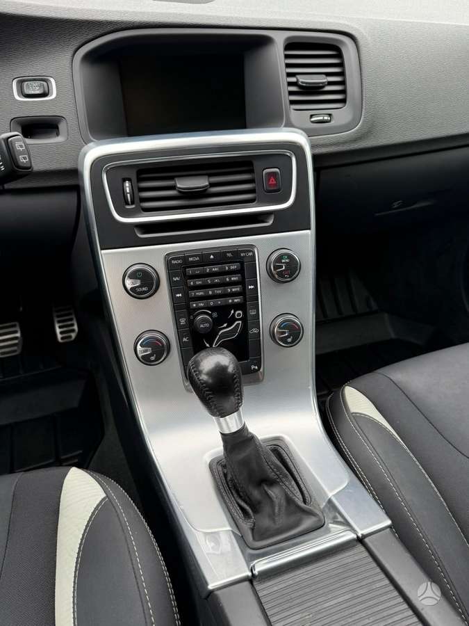 Volvo V60, 2.0 l., Универсал