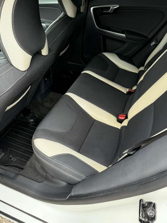 Volvo V60, 2.0 l., universalas