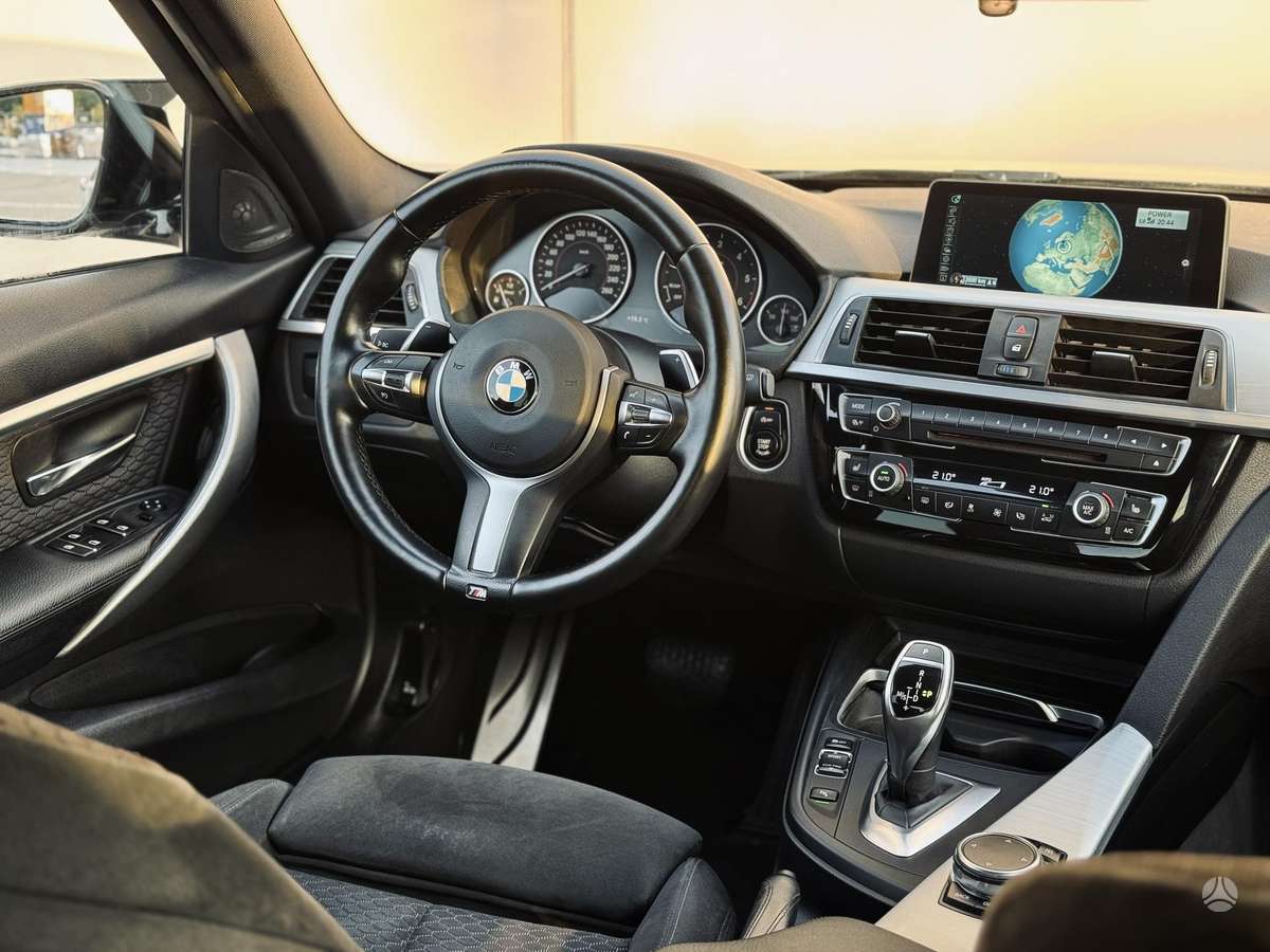 BMW 325, 2.0 l., Седан