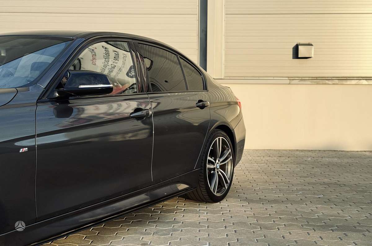 BMW 325, 2.0 l., Седан