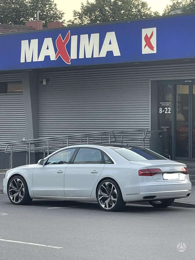 Audi A8, 4.0 l., Седан