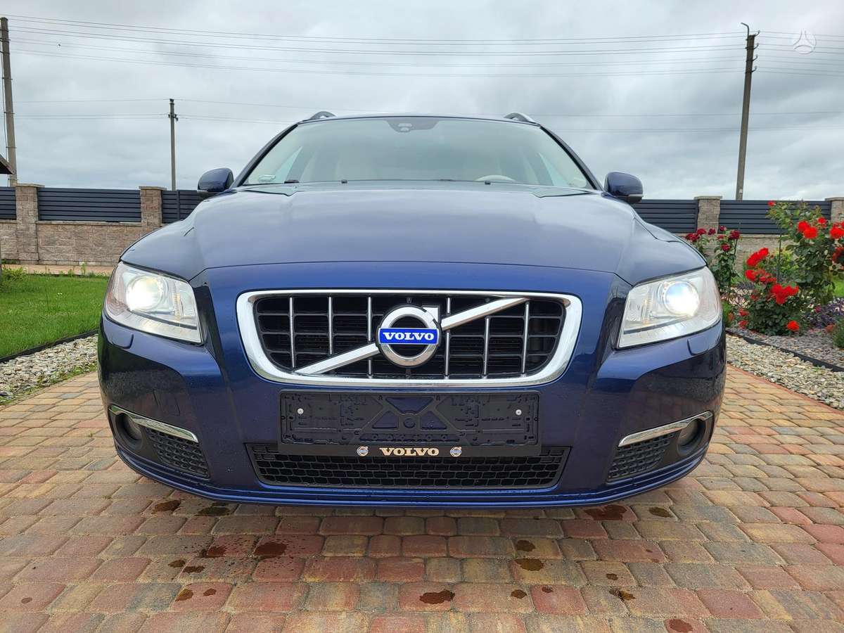 Volvo V70, 2.0 l., Универсал