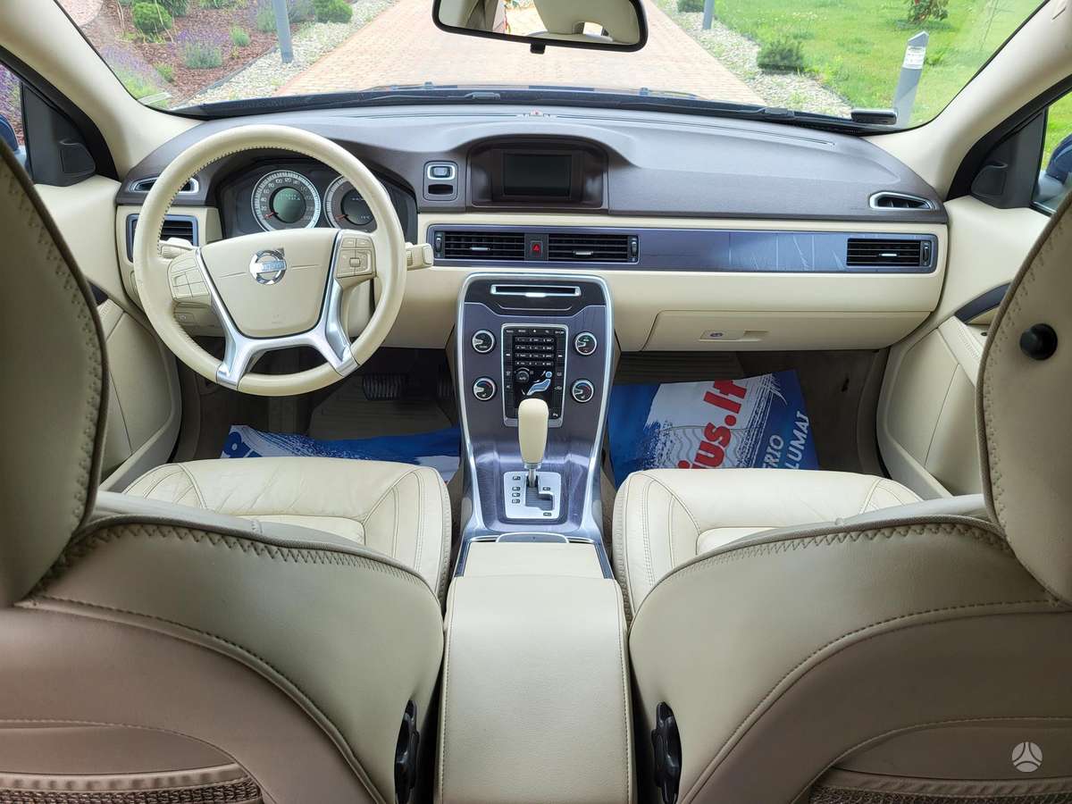 Volvo V70, 2.0 l., Универсал