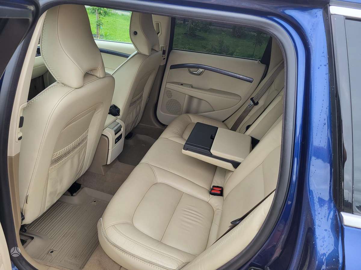 Volvo V70, 2.0 l., wagon