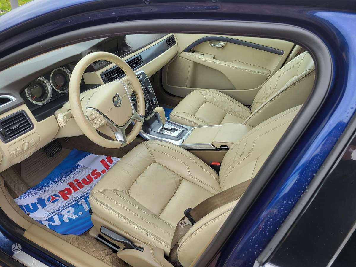 Volvo V70, 2.0 l., Универсал