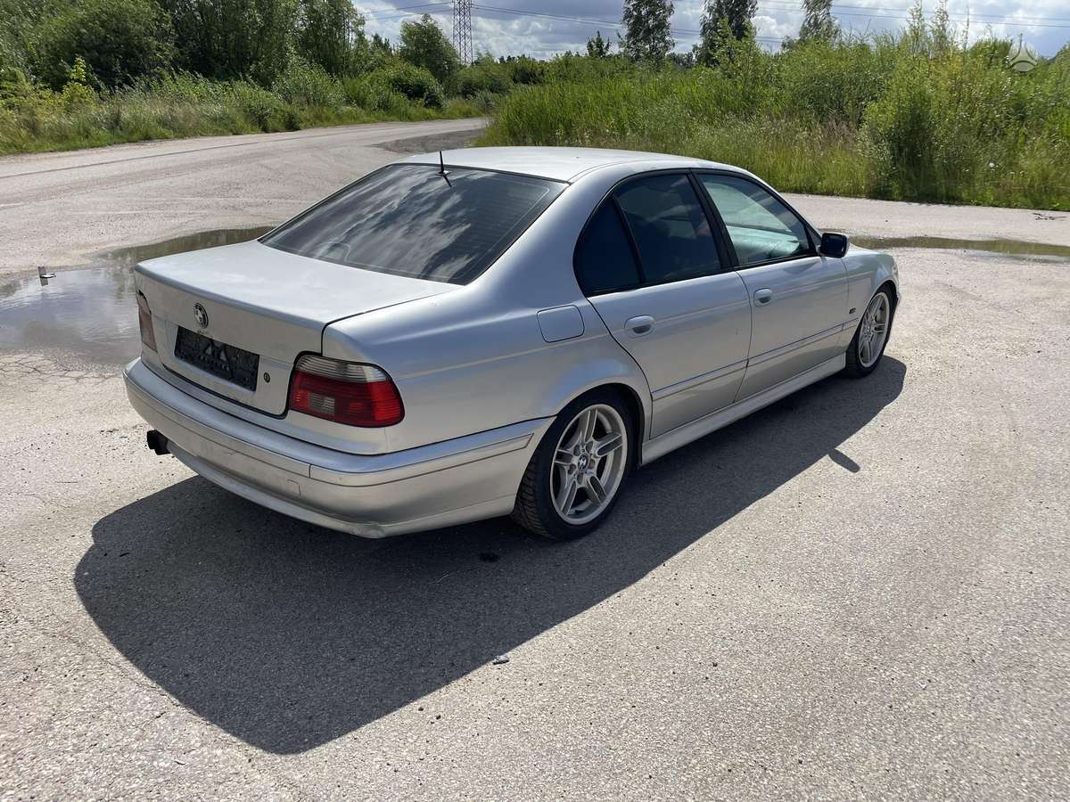BMW 525, E39, kėbulo dalys