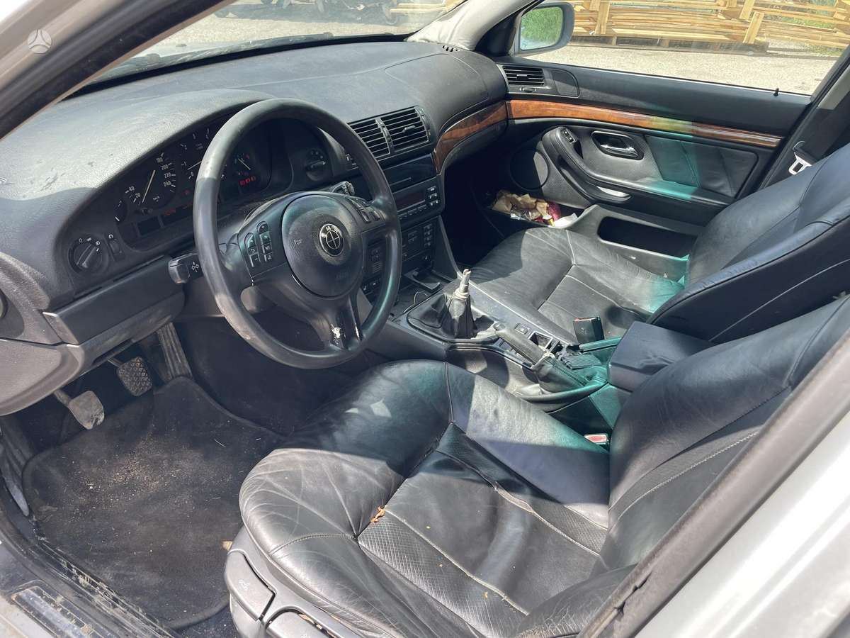 BMW 525, E39, kėbulo dalys