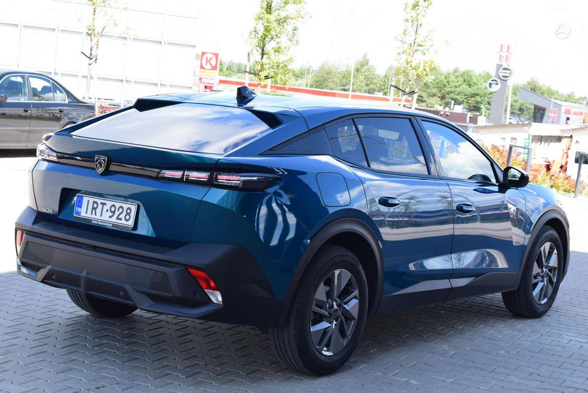 Peugeot 408 - 4
