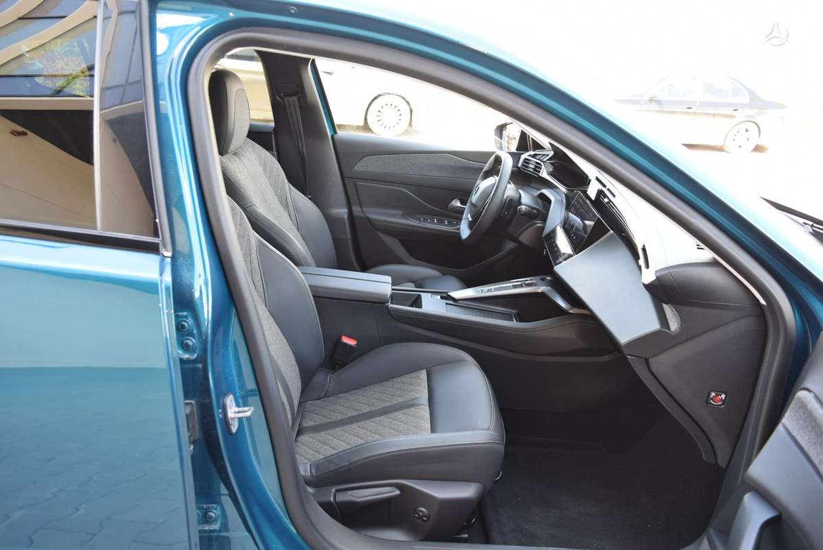 Peugeot 408 - 7