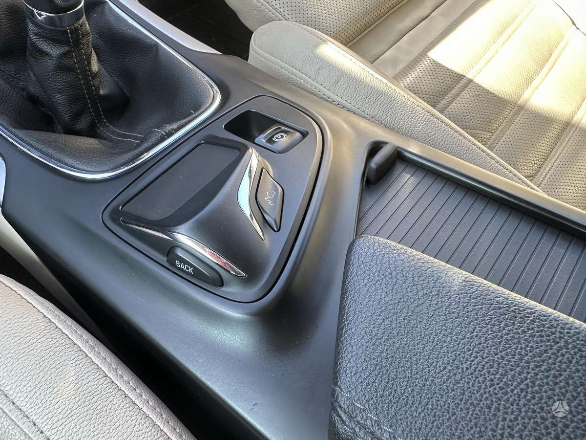Opel Insignia, 2.0 l., Универсал