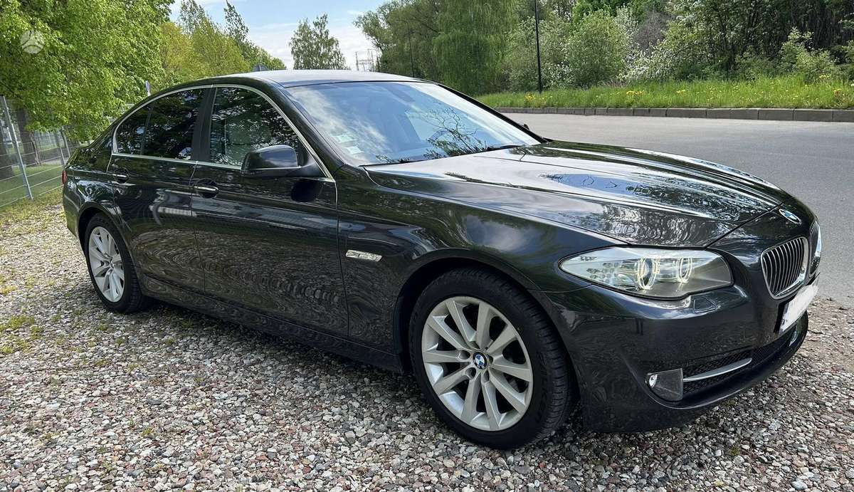BMW 525, 2.0 l., Седан