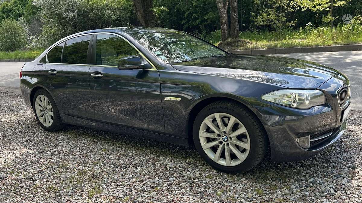 BMW 525, 2.0 l., Седан