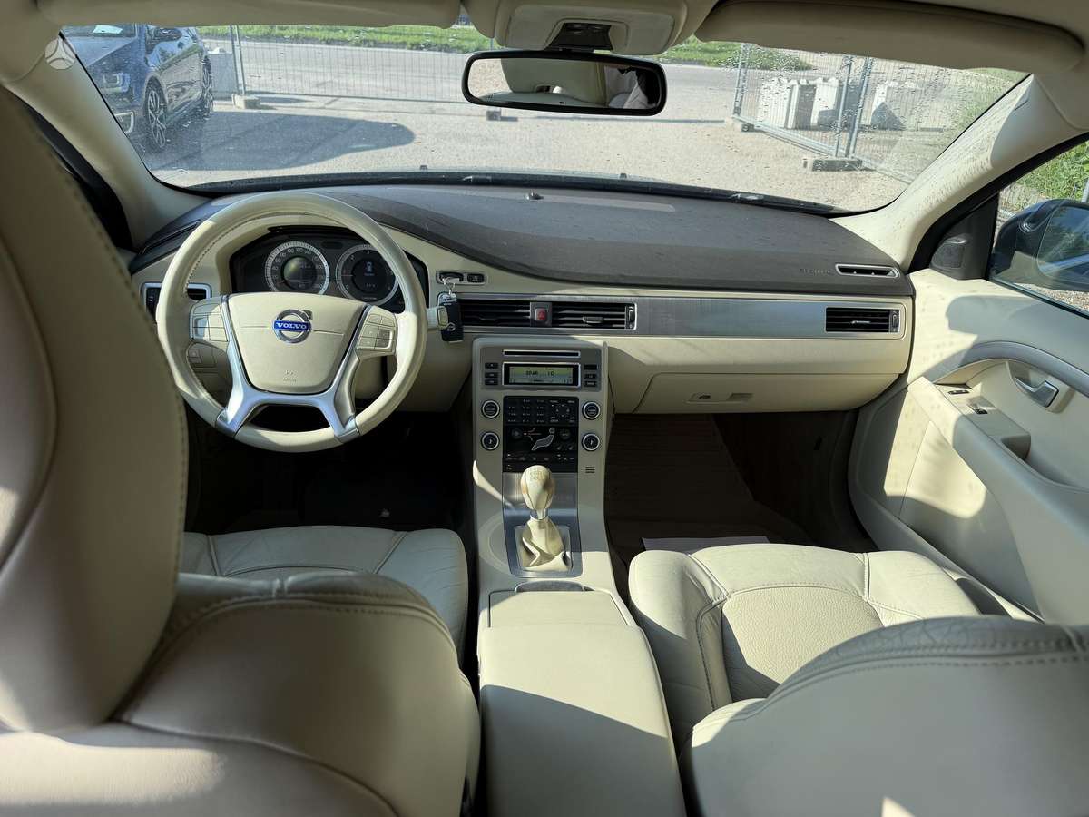 Volvo V70, 2.4 l., Универсал
