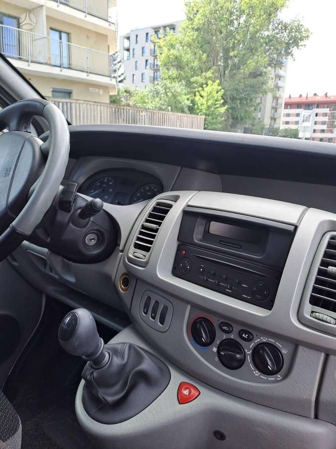 Renault Trafic, 2.0 l., Минивэн