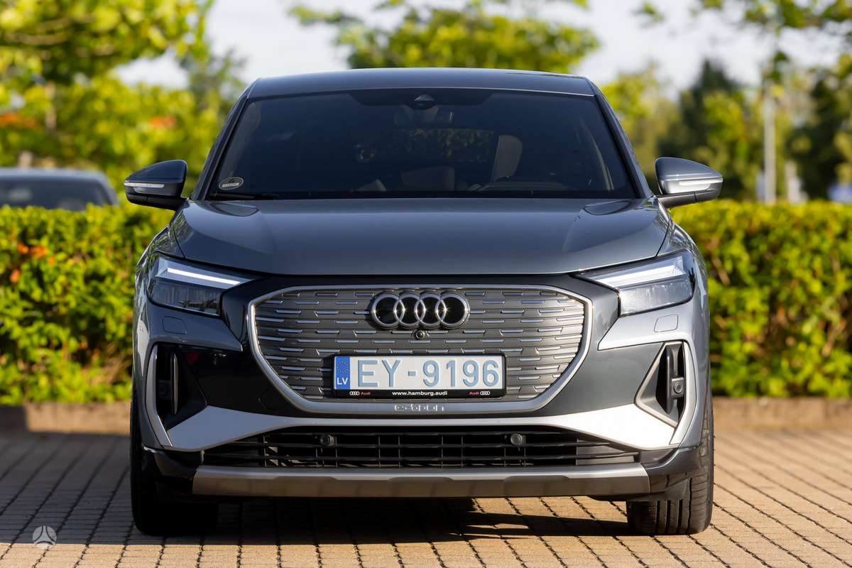 Audi Q4 e-tron, hatchback