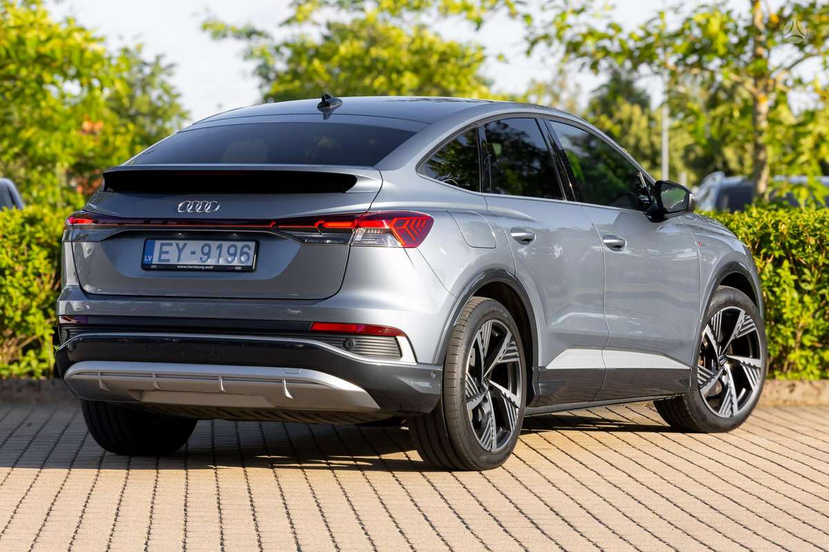 Audi Q4 e-tron, hatchback
