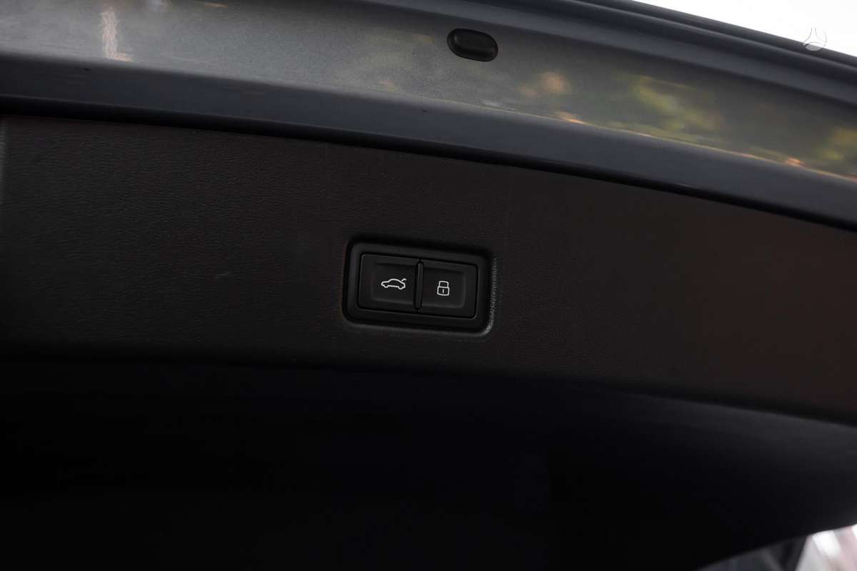 Audi Q4 e-tron, hatchback