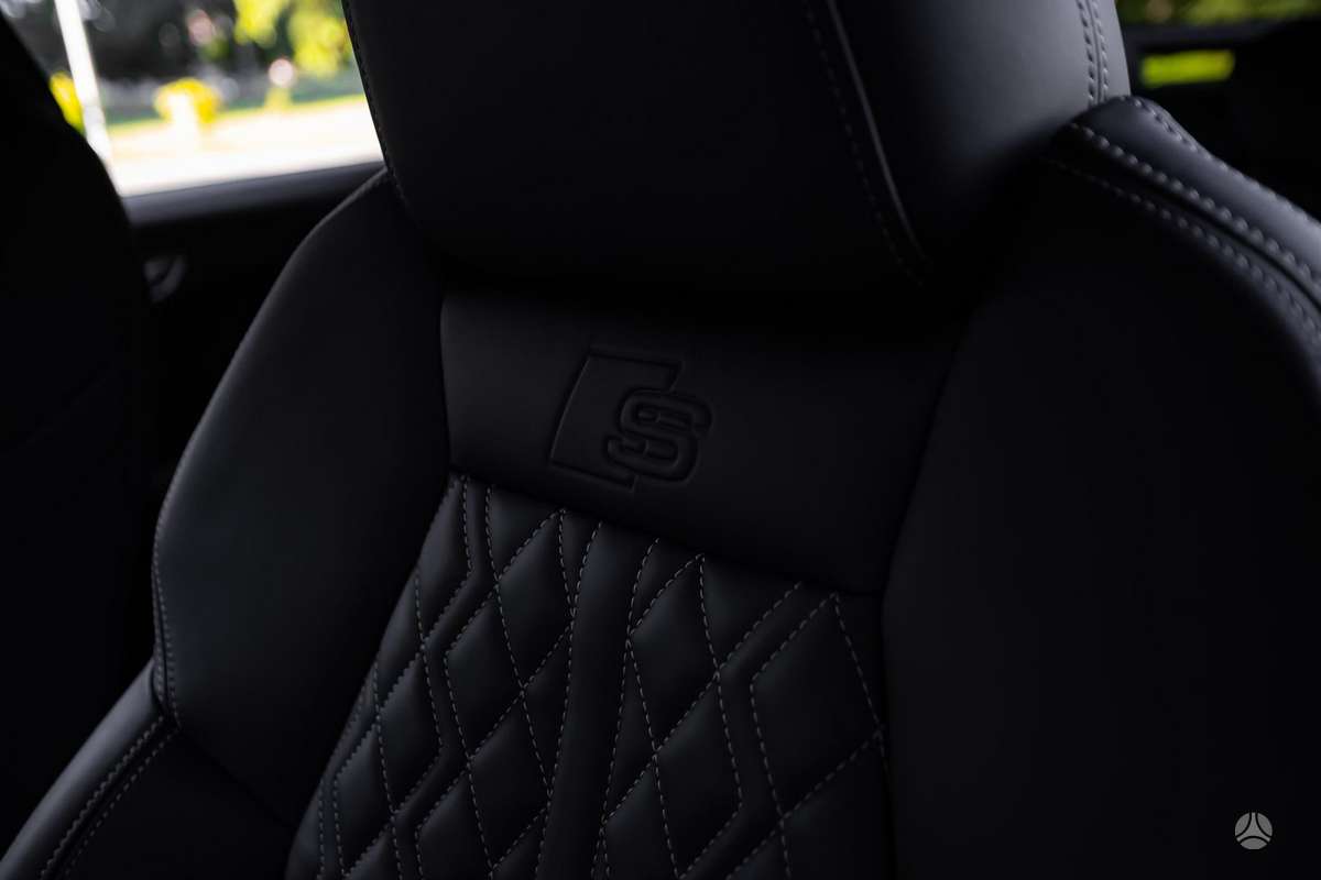 Audi Q4 e-tron, hatchback