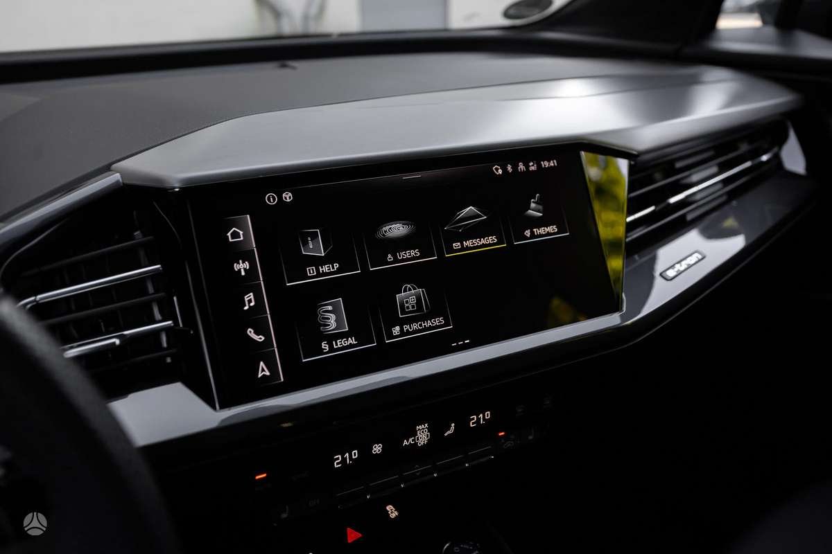 Audi Q4 e-tron, hatchback