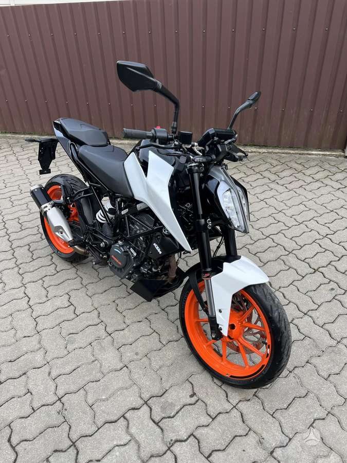 KTM Duke 125cc, street / classic