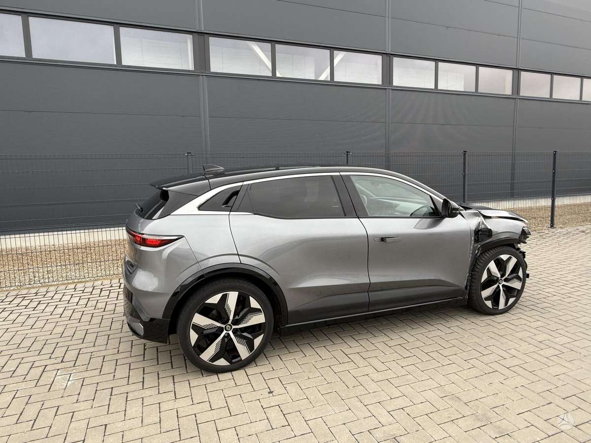 Renault Megane E-Tech, 60 kWh, hatchback