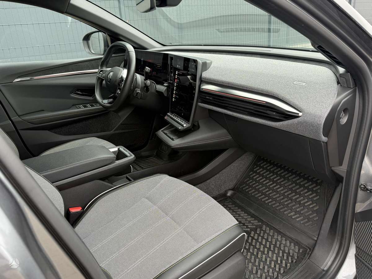 Renault Megane E-Tech, 60 kWh, hatchback