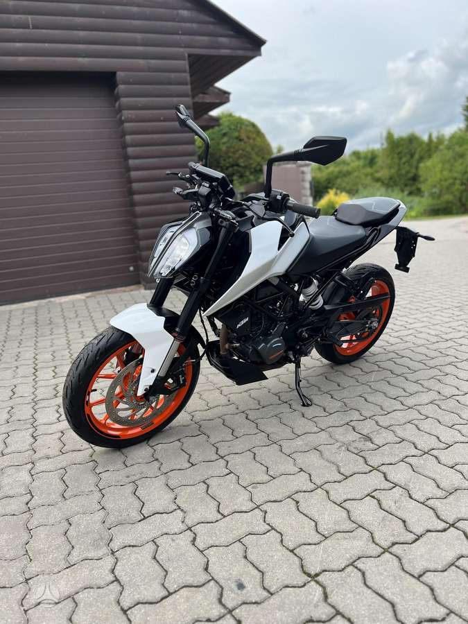 KTM Duke 125cc, street / classic