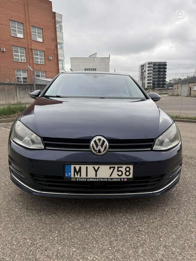 Volkswagen Golf - 3