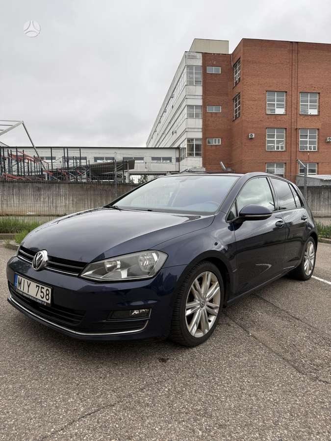 Volkswagen Golf - 4