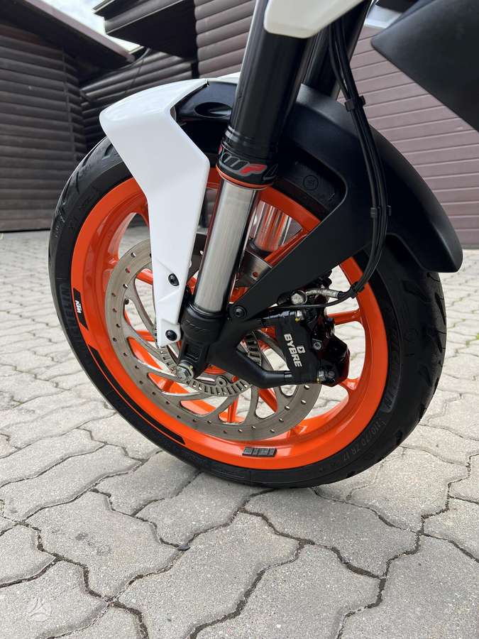 KTM Duke 125cc, street / classic