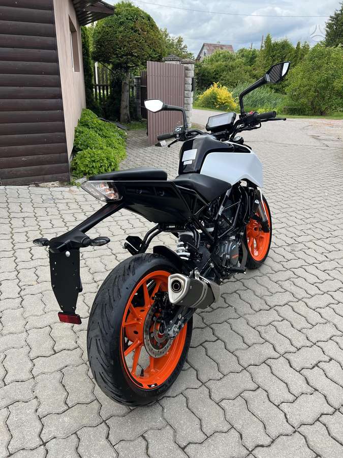 KTM Duke 125cc, street / classic