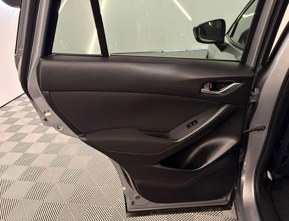 Mazda CX-5, 2.2 l., Минивэн