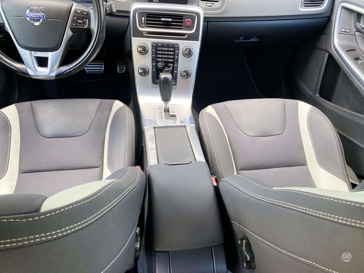 Volvo V60, 2.4 l., wagon