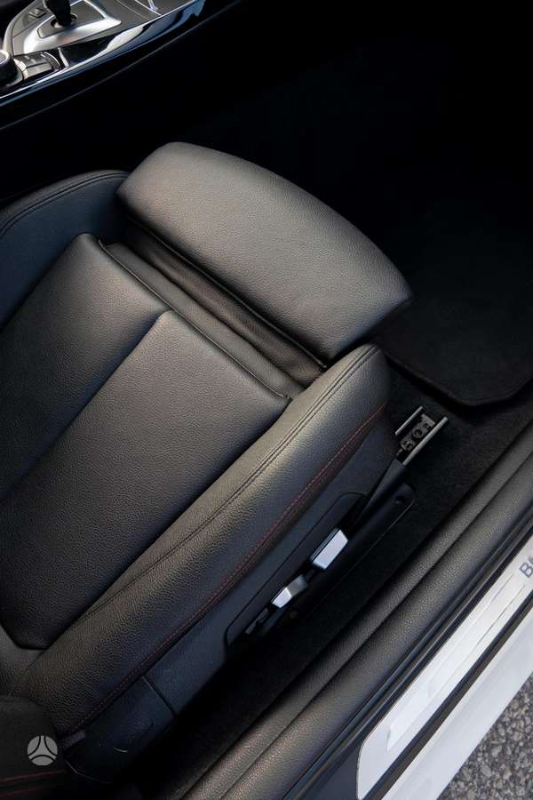 BMW 230, coupe