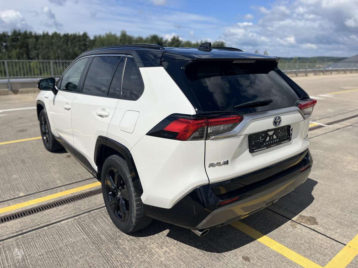 Toyota RAV4 - 4