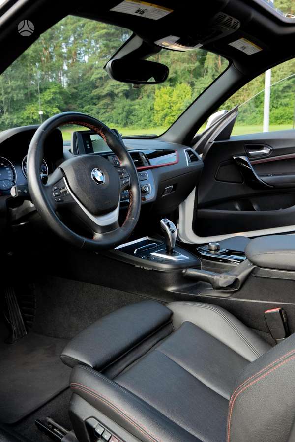 BMW 230, coupe