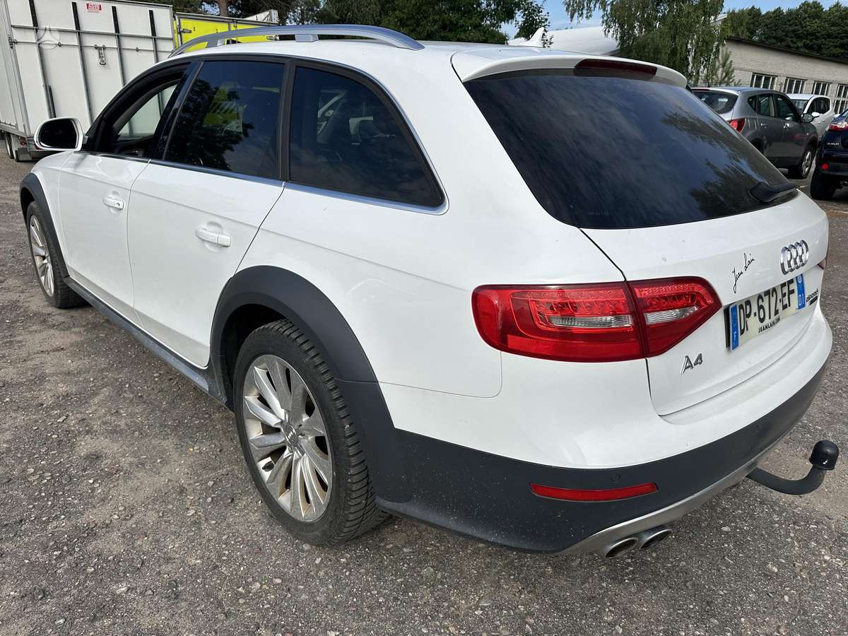 Audi A4 allroad, 3.0 l., Универсал