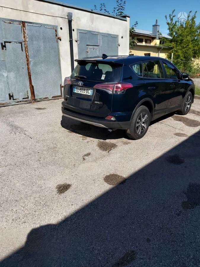 Toyota RAV4 - 5