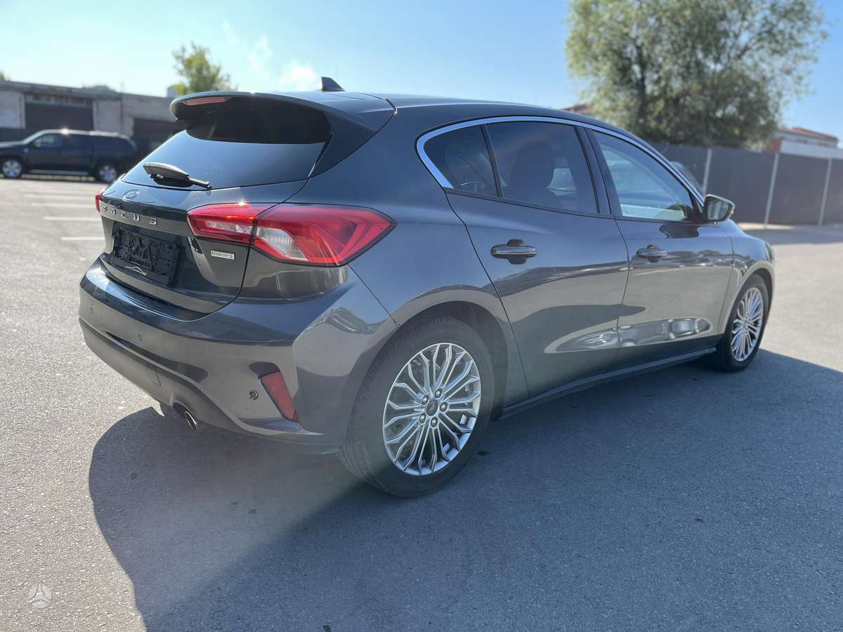Ford Focus, 1.0 l., Хэтчбек