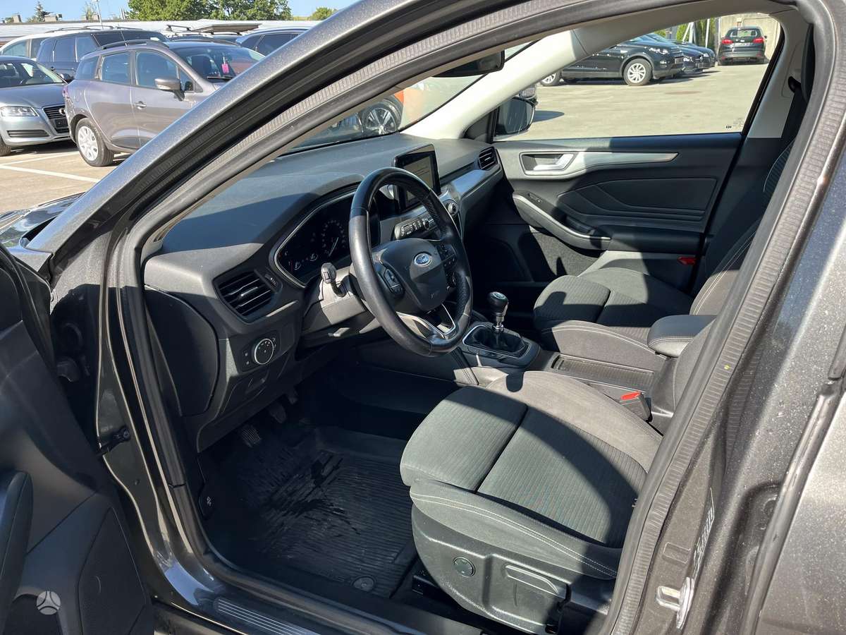 Ford Focus, 1.0 l., Хэтчбек