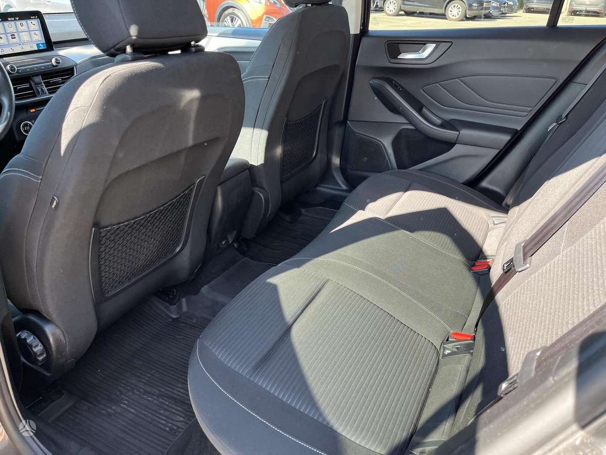 Ford Focus, 1.0 l., Хэтчбек