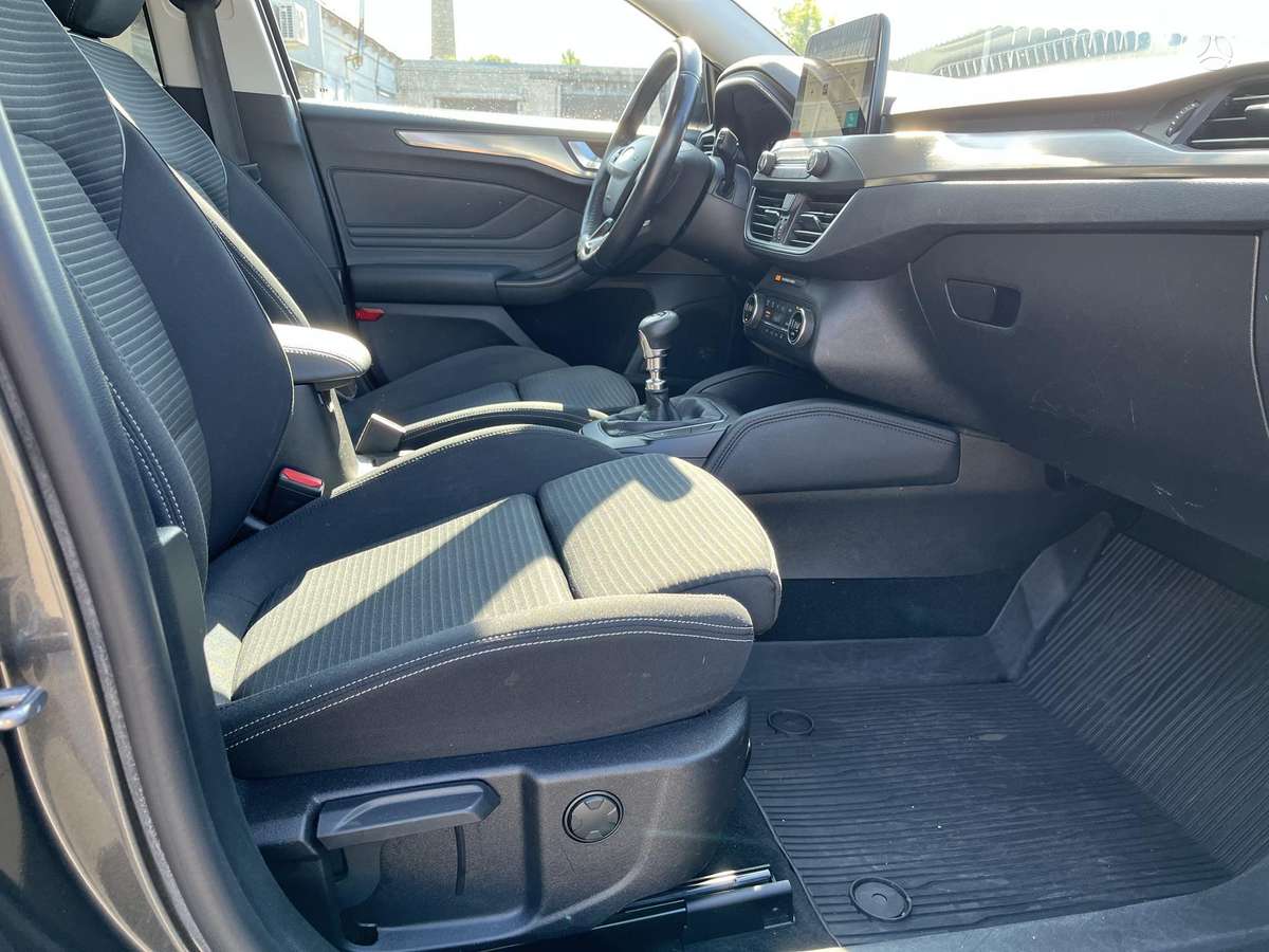 Ford Focus, 1.0 l., Хэтчбек