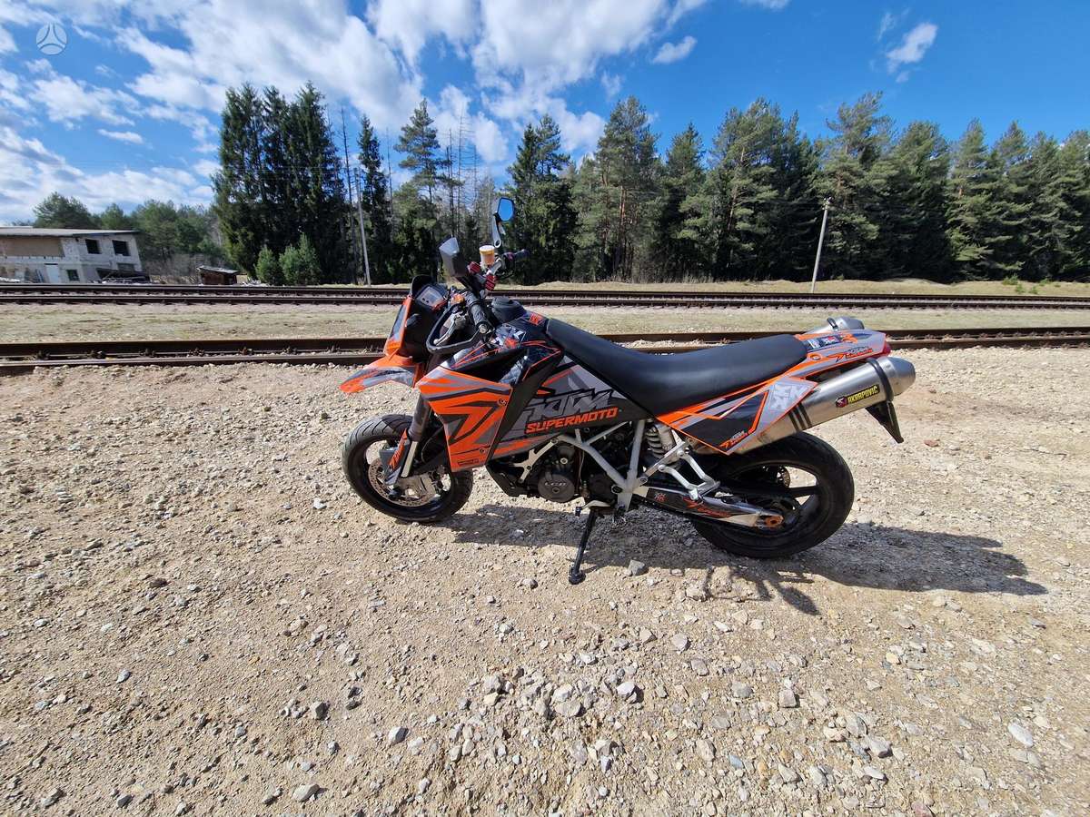 KTM Supermoto 950cc, supermoto