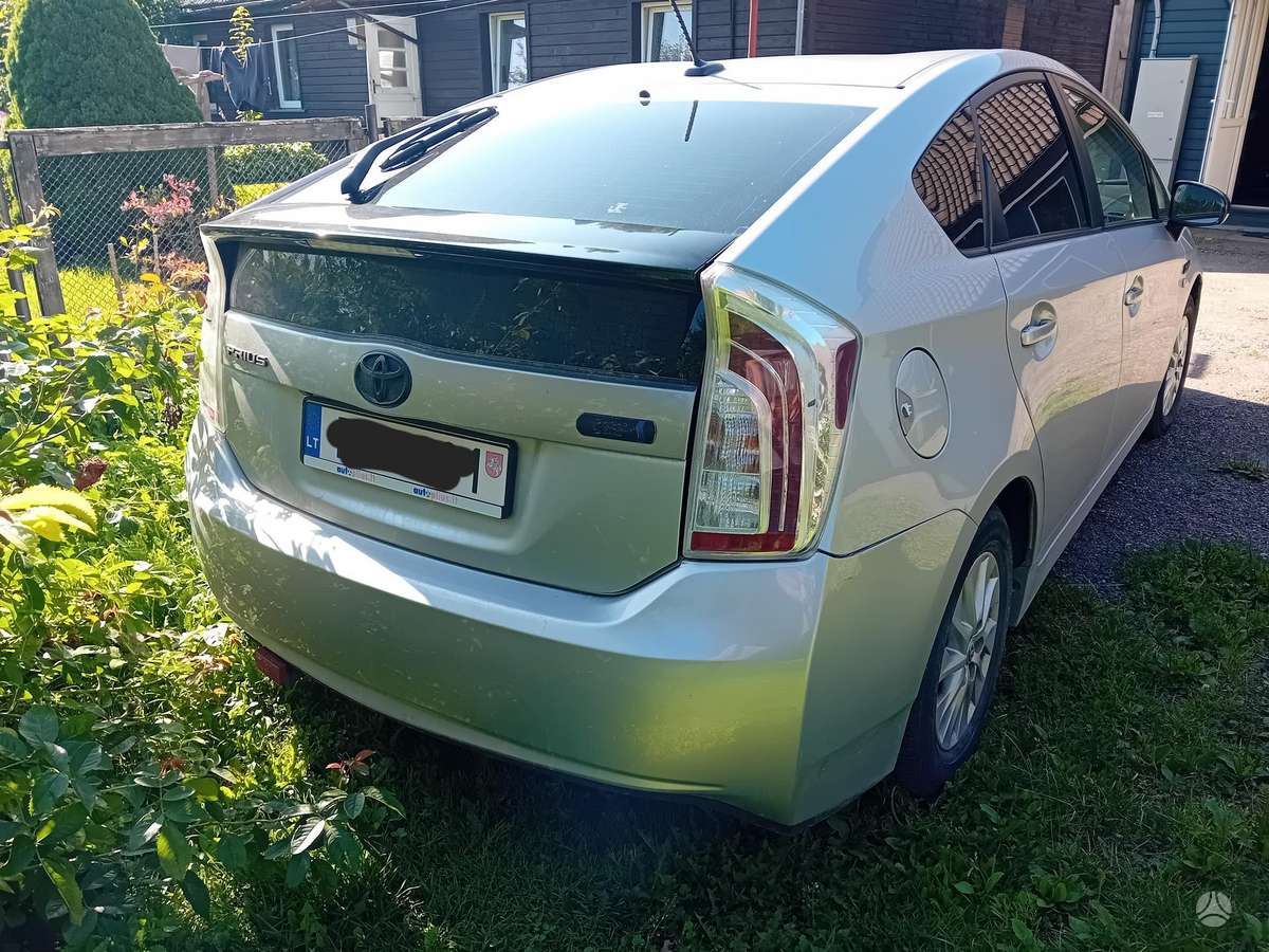 Toyota Prius - 2